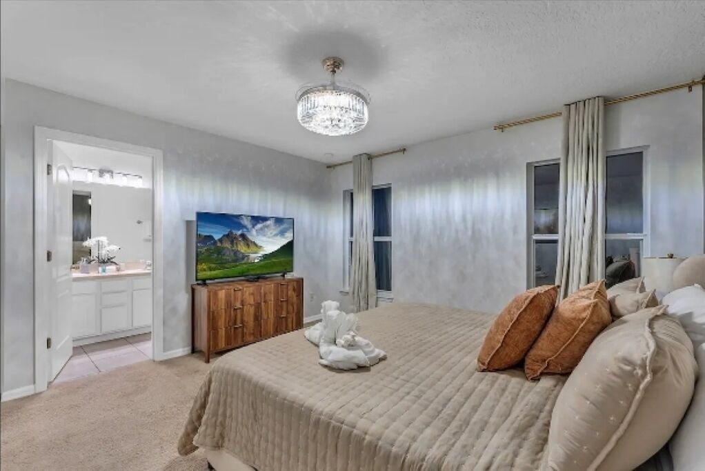 Photo of Bedroom in Sandy Ridge
