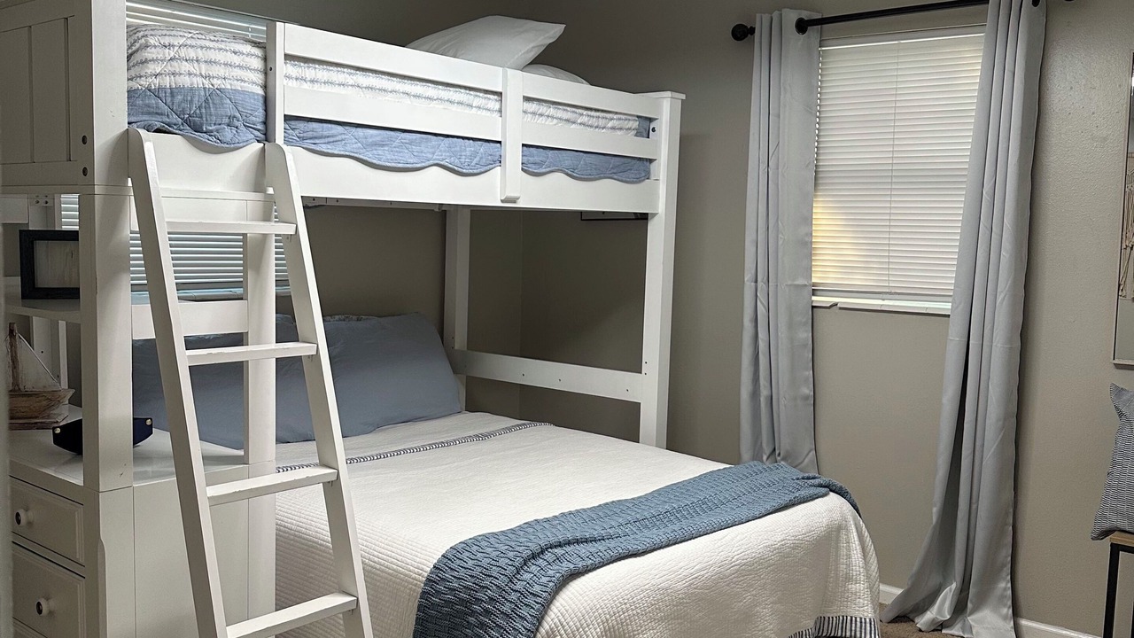 Photo of Bedroom in Sarasota Springs