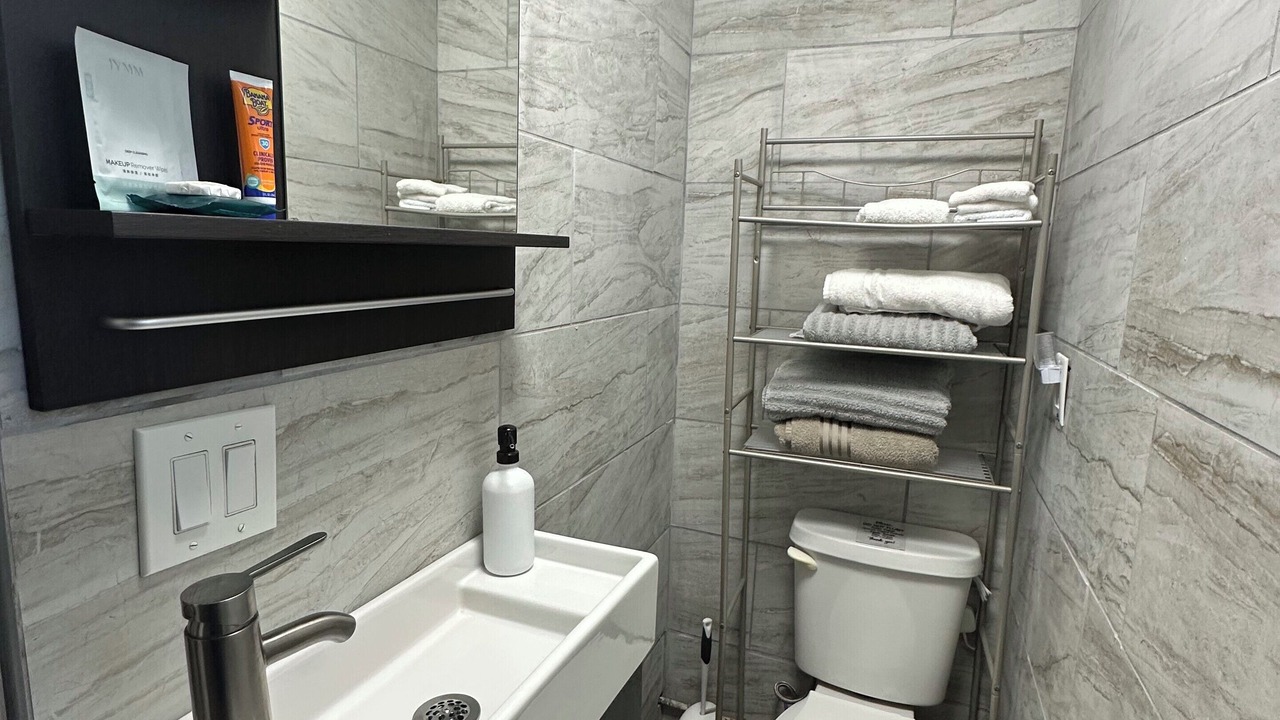 Photo of Bathroom in Sarasota Springs