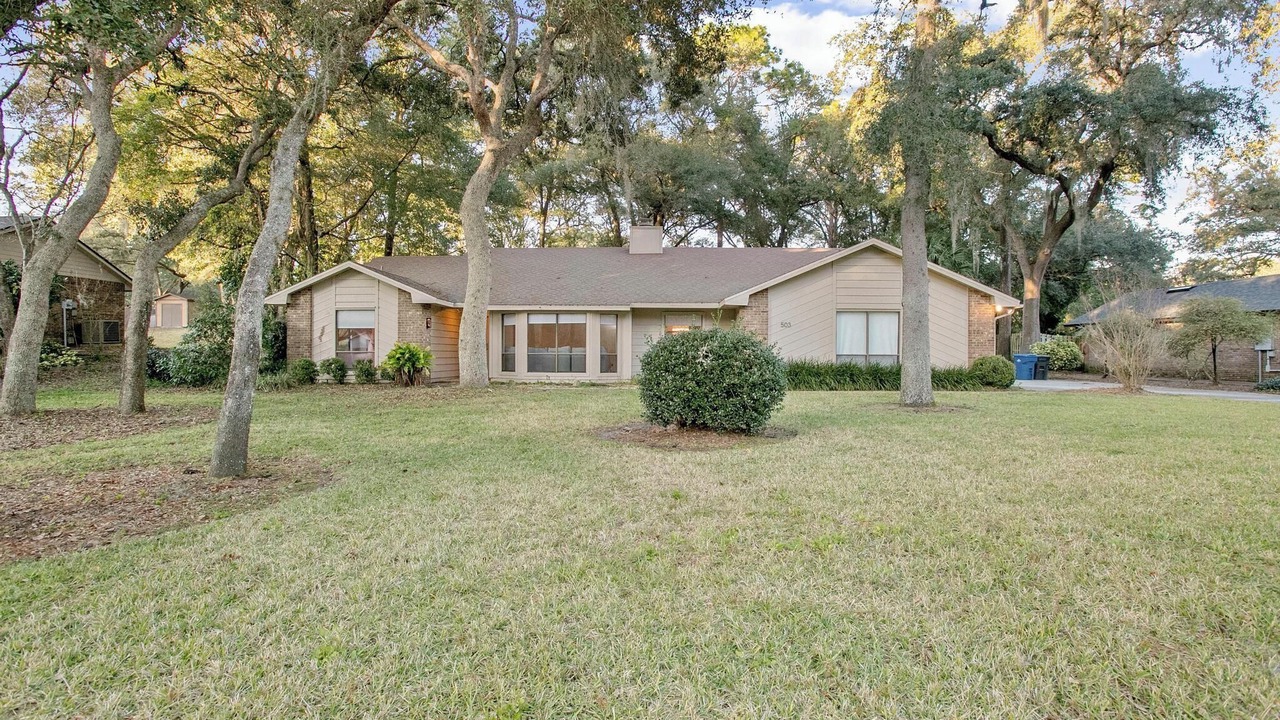 Photo of Outdoor in Country Club Estates