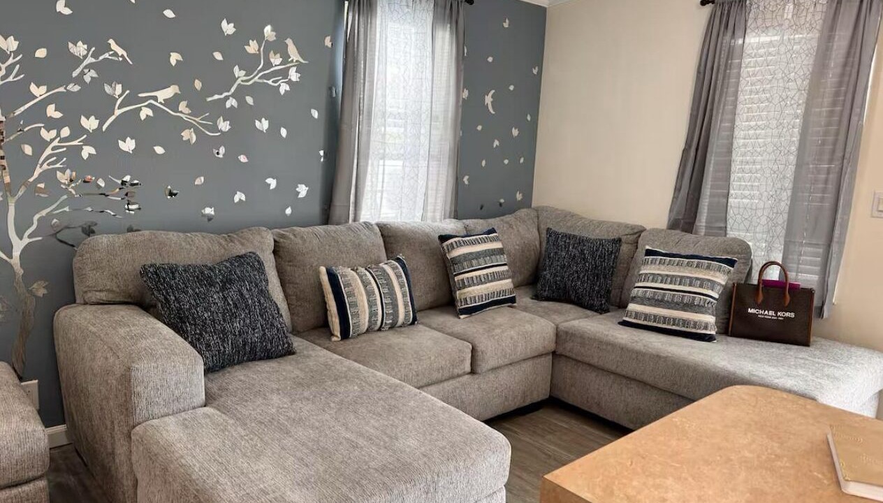 Photo of Livingroom in Bayshore Gardens