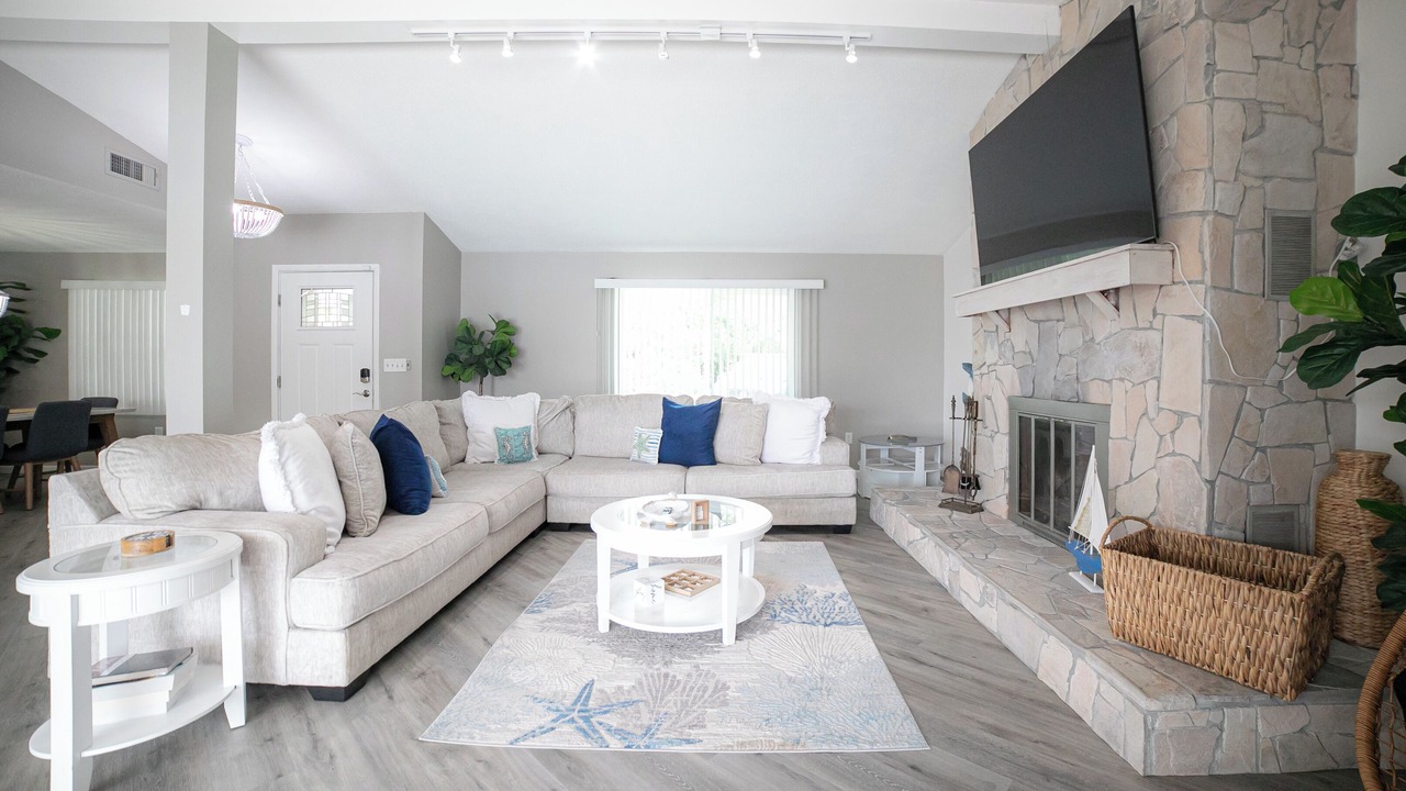 Photo of Livingroom in Ringling Park