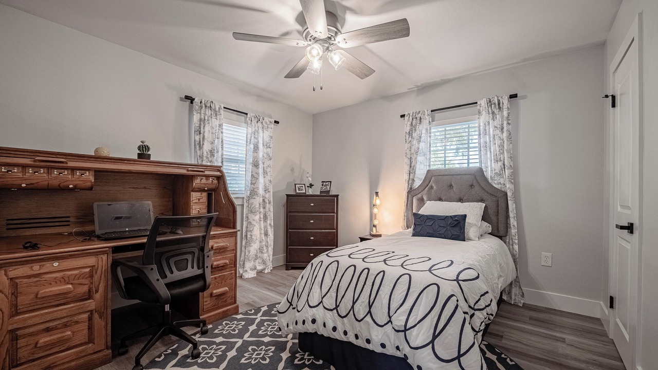 Photo of Bedroom in Lakeland