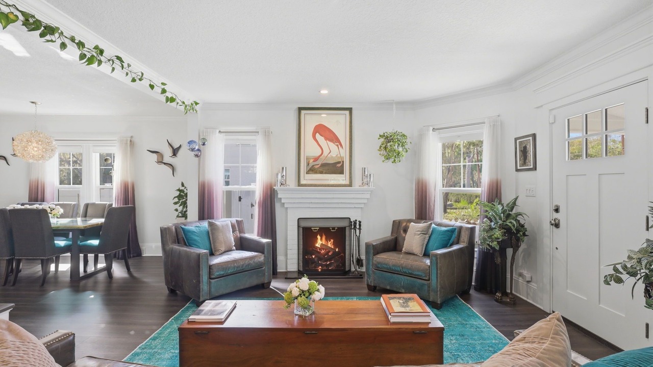 Photo of Livingroom in DeLand