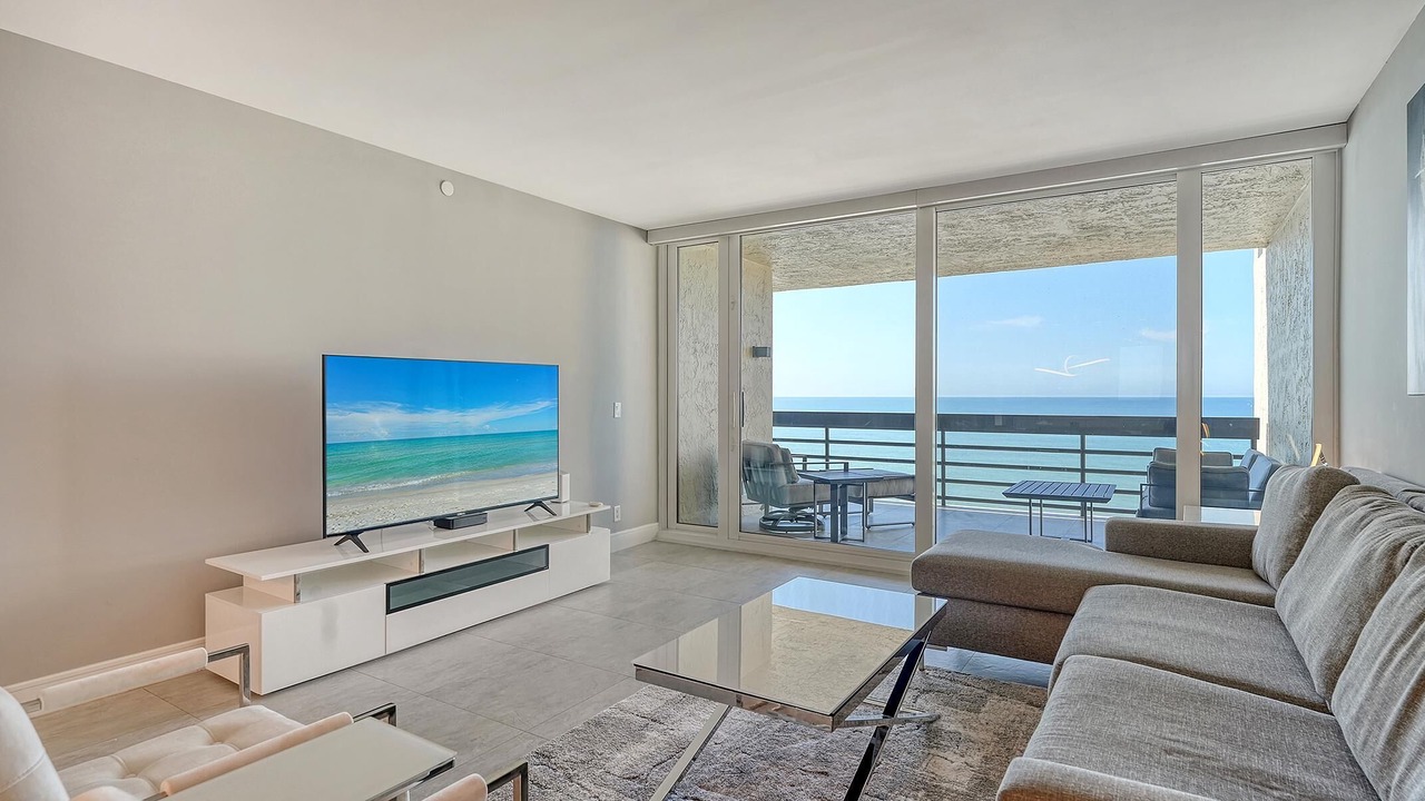 Photo of Livingroom in Longboat Key