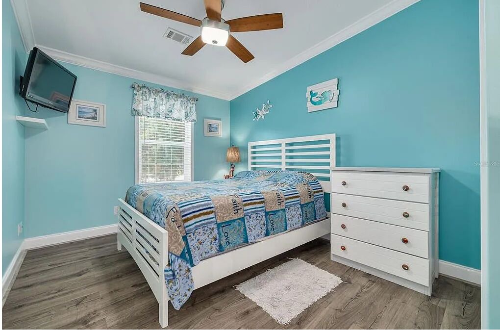 Photo of Bedroom in Weeki Wachee Gardens