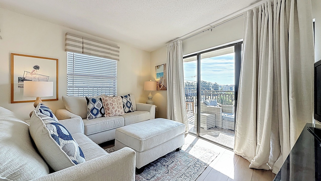 Photo of Livingroom in Belle Vista