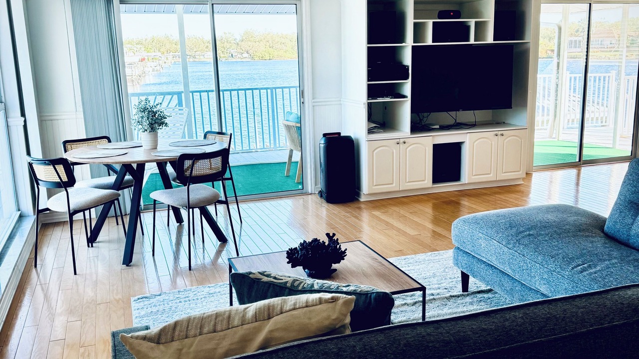 Photo of Livingroom in Gibsonton