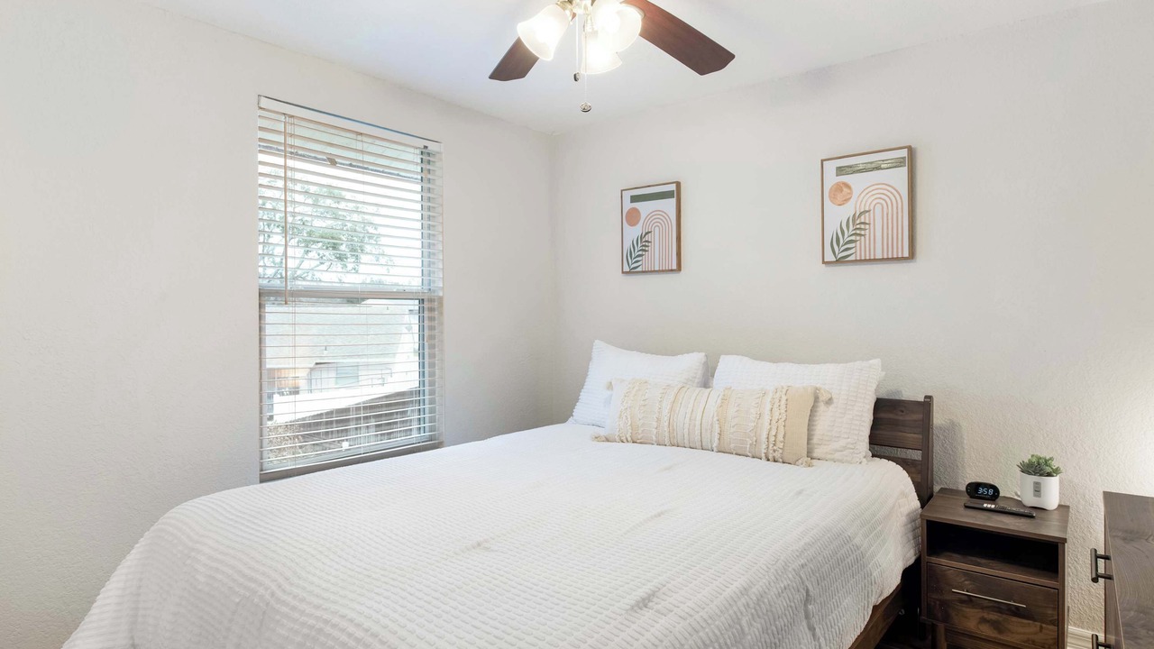 Photo of Bedroom in Northlakes