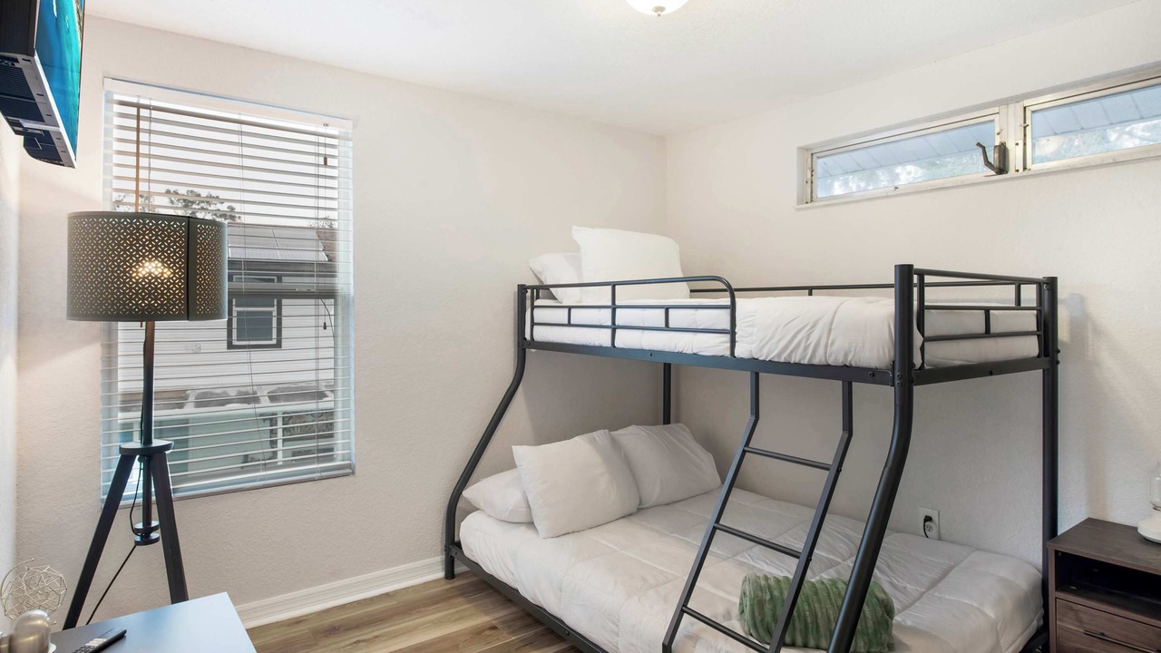Photo of Bedroom in Northlakes