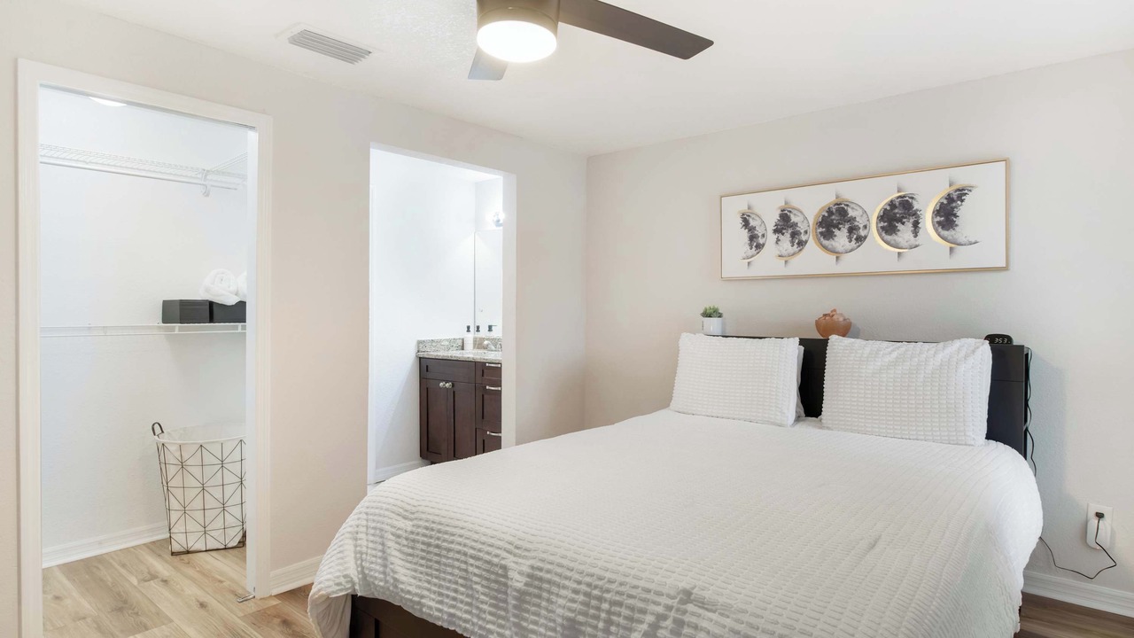 Photo of Bedroom in Northlakes