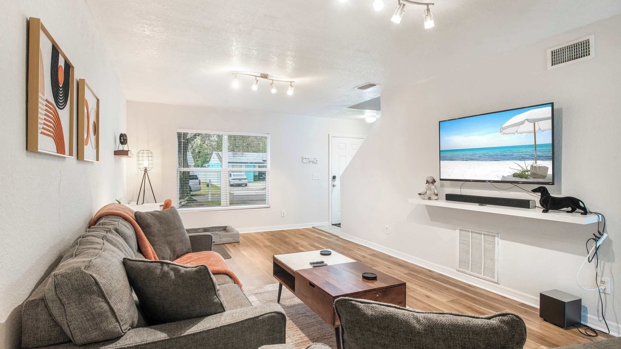 Photo of Livingroom in Northlakes