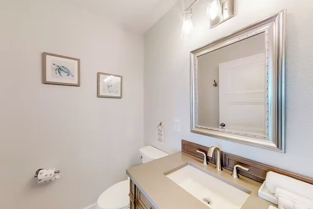 Photo of Bathroom in Crescent Beach