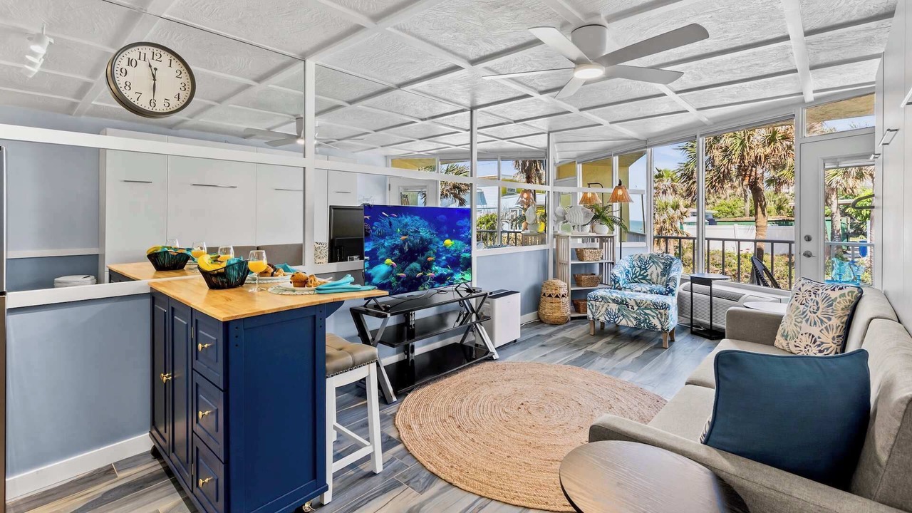 Photo of Livingroom in Ormond Beach