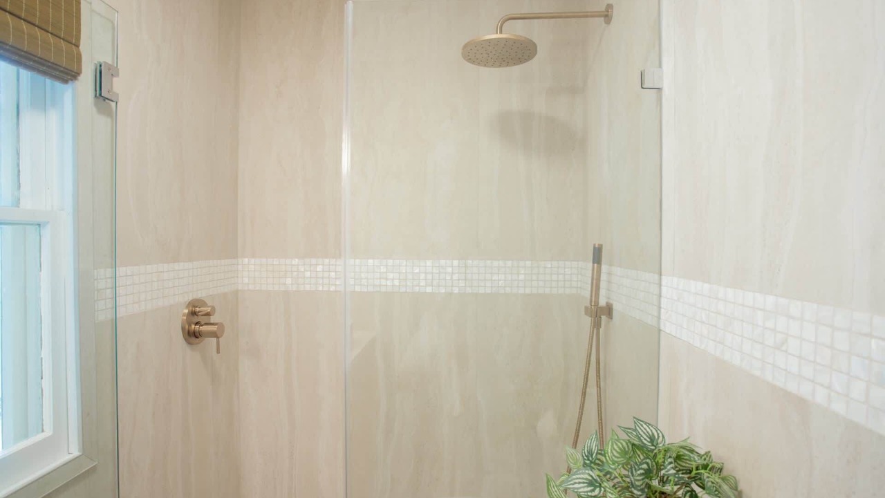 Photo of Bathroom in United Central