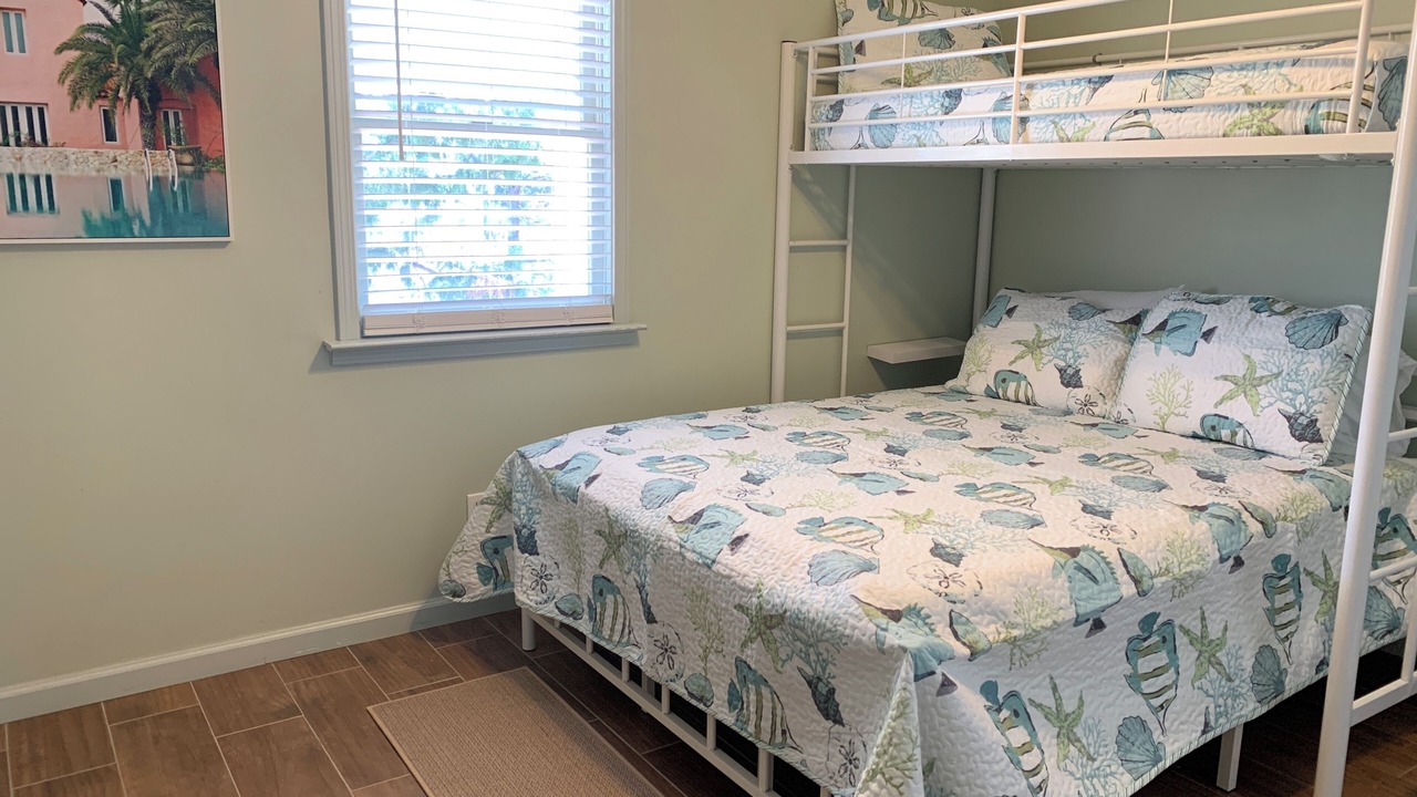 Photo of Bedroom in Steinhatchee