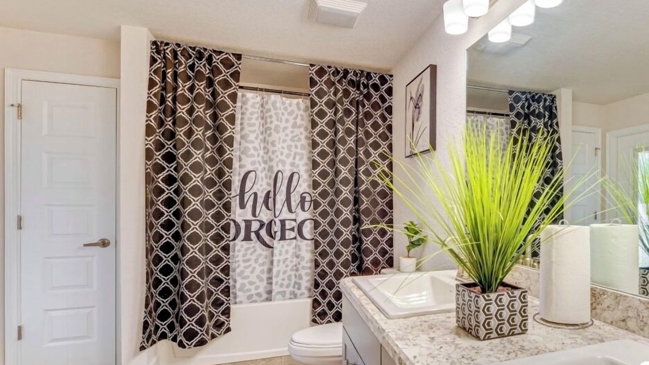 Photo of Bathroom in Silver Springs