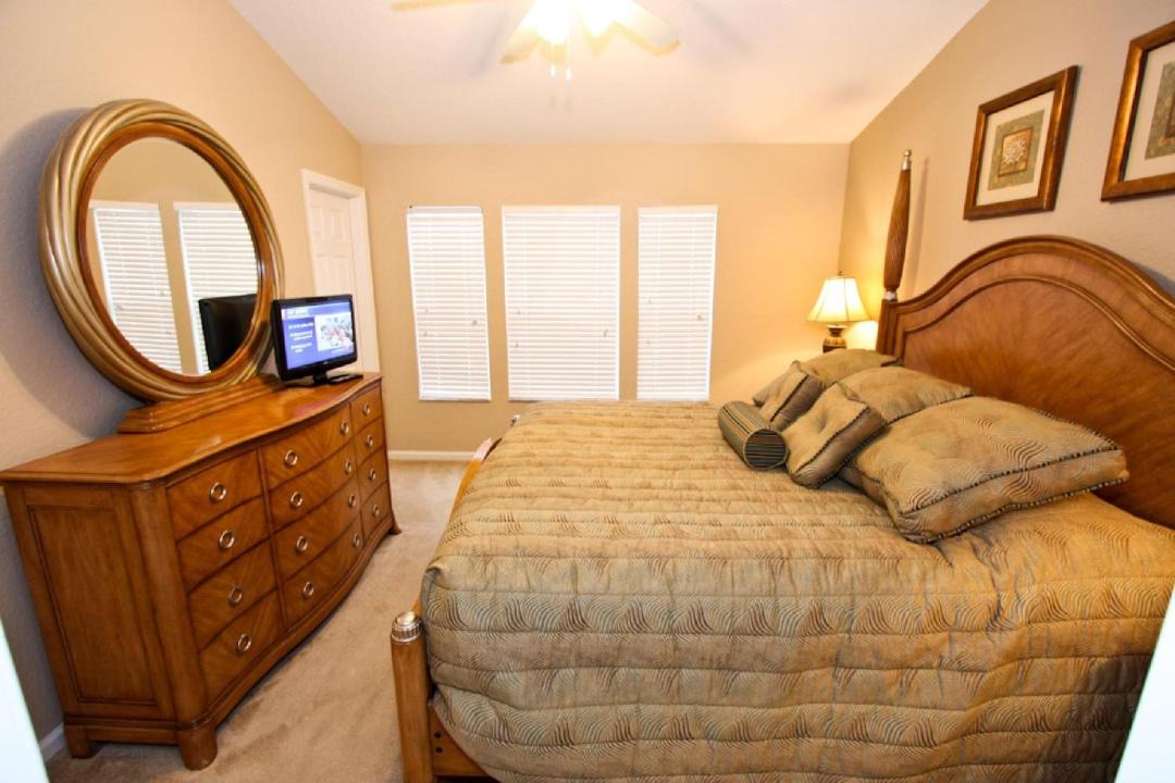 Photo of Bedroom in Windsor Hills