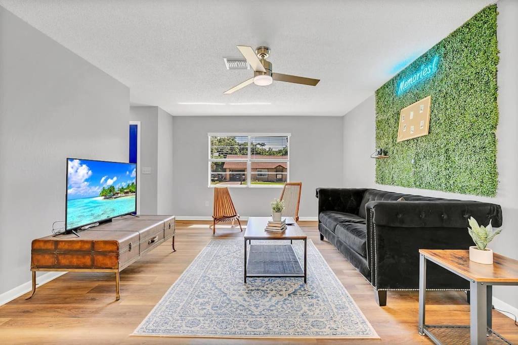 Photo of Livingroom in Orange City