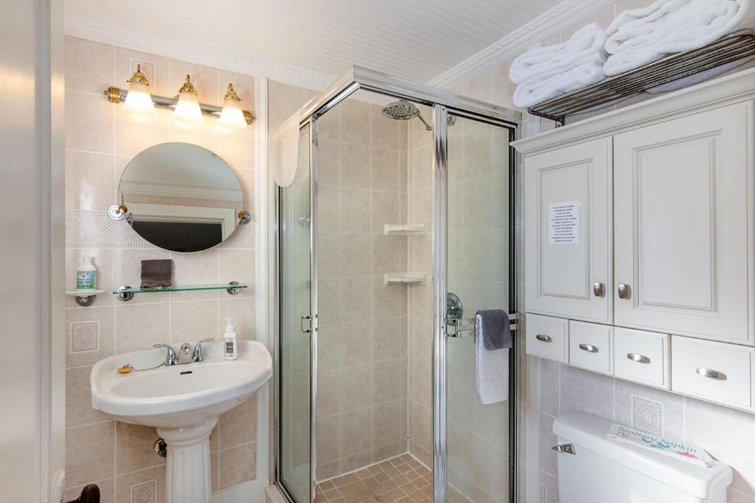 Photo of Bathroom in Mims