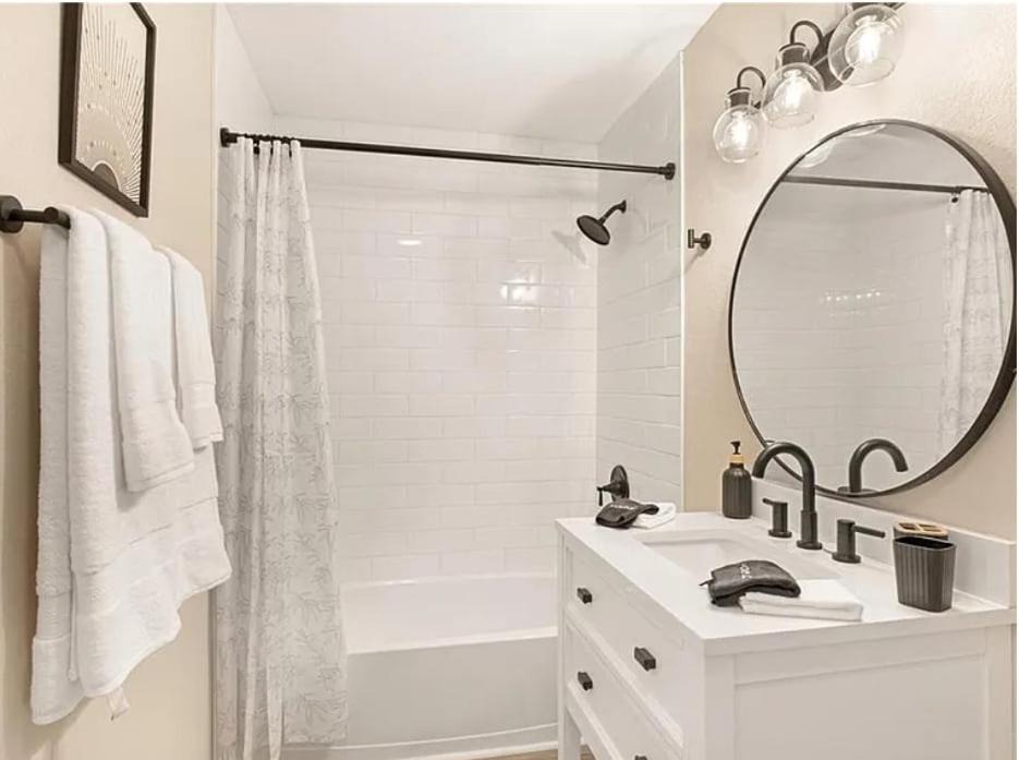 Photo of Bathroom in Old Seminole Heights