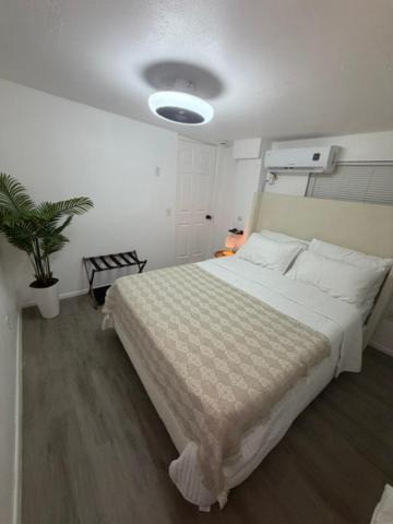 Photo of Bedroom in Clair-Mel City