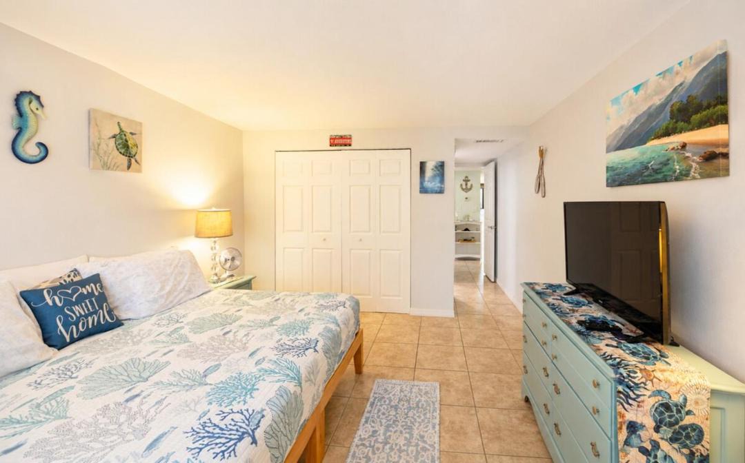 Photo of Bedroom in Crescent Beach