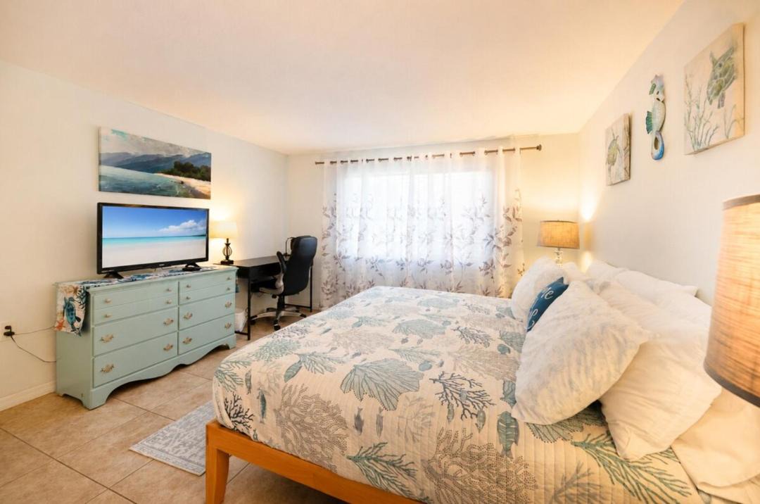 Photo of Bedroom in Crescent Beach