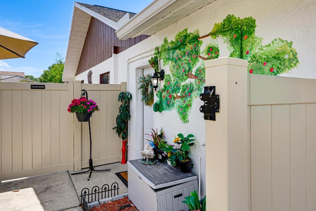 Photo of Patio Balcony in Orchid Lake Village