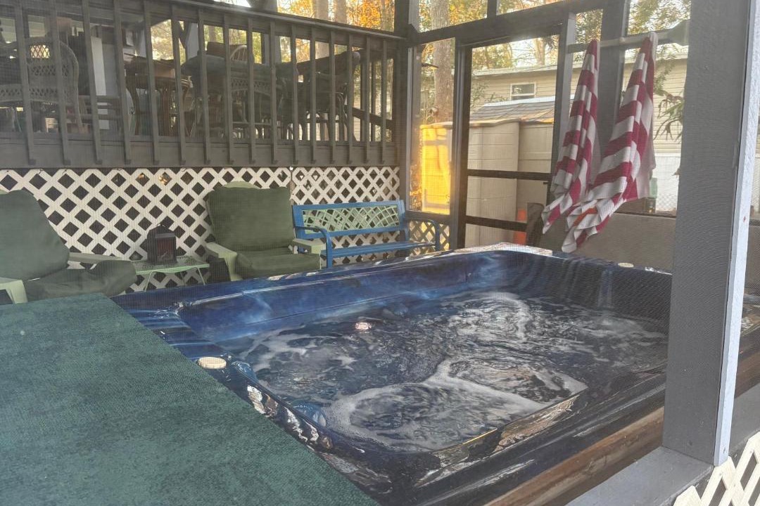 Photo of Patio Balcony in Weeki Wachee Gardens
