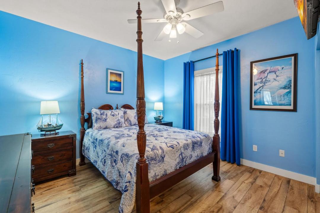 Photo of Bedroom in Cedar Key