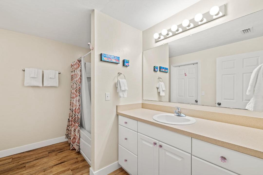 Photo of Bathroom in Cedar Key