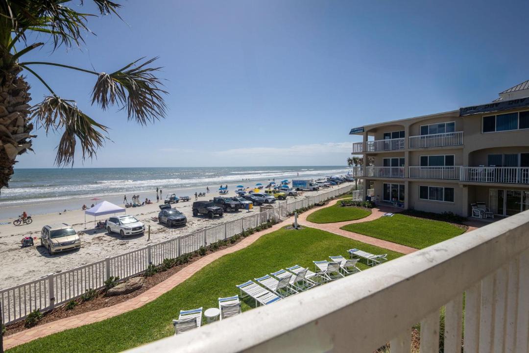 Photo of Patio Balcony in New Smyrna Beach