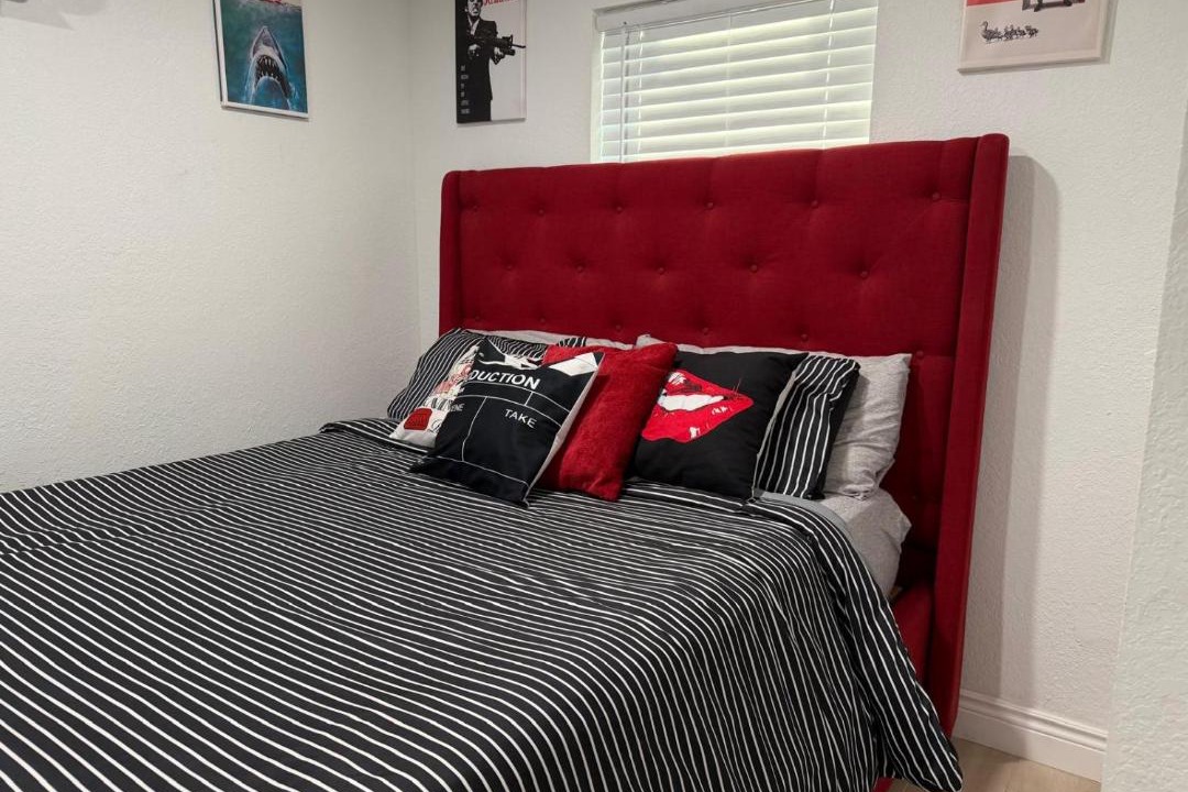 Photo of Bedroom in North Hyde Park