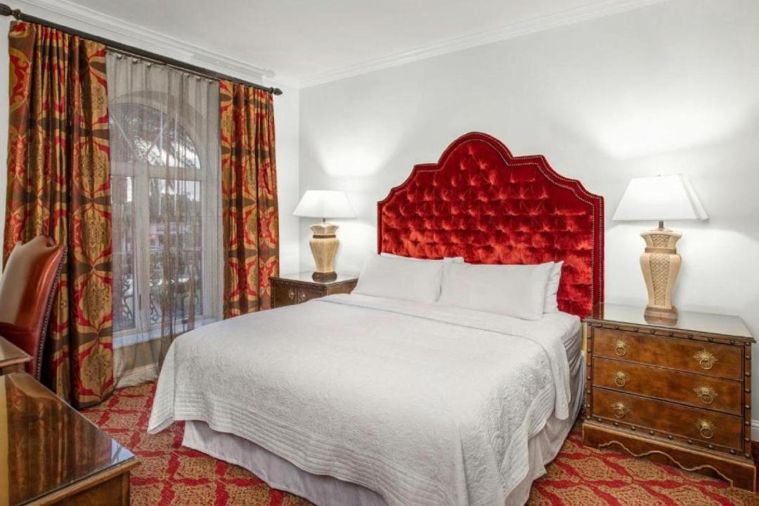 Photo of Bedroom in Downtown Historic District