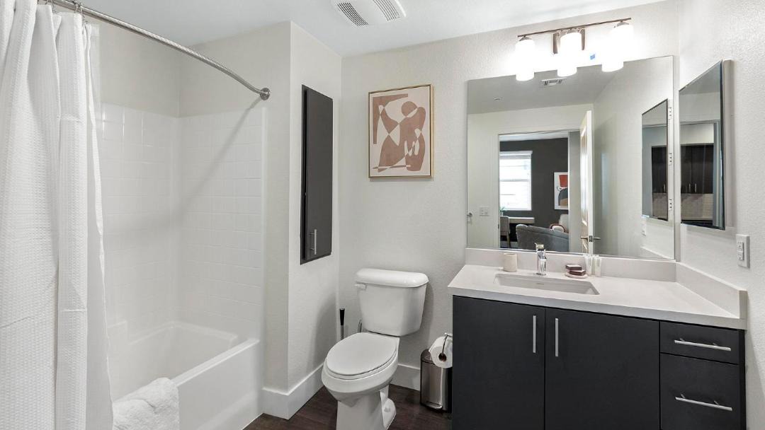 Photo of Bathroom in Port Tampa City