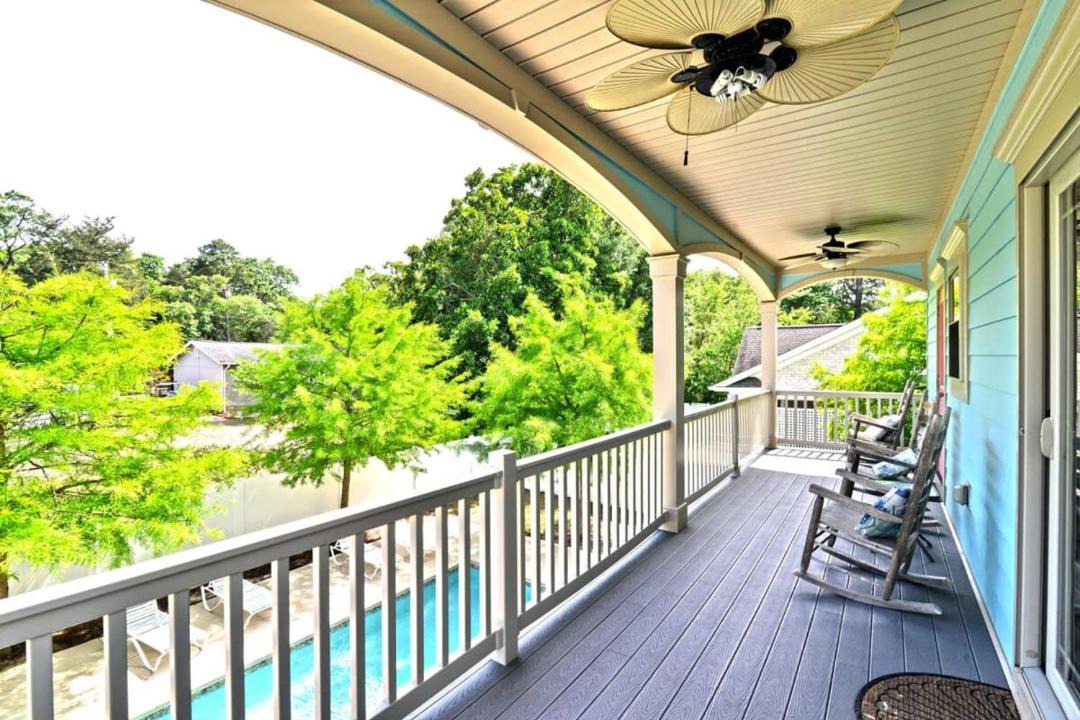 Photo of Patio Balcony in Windy Hill