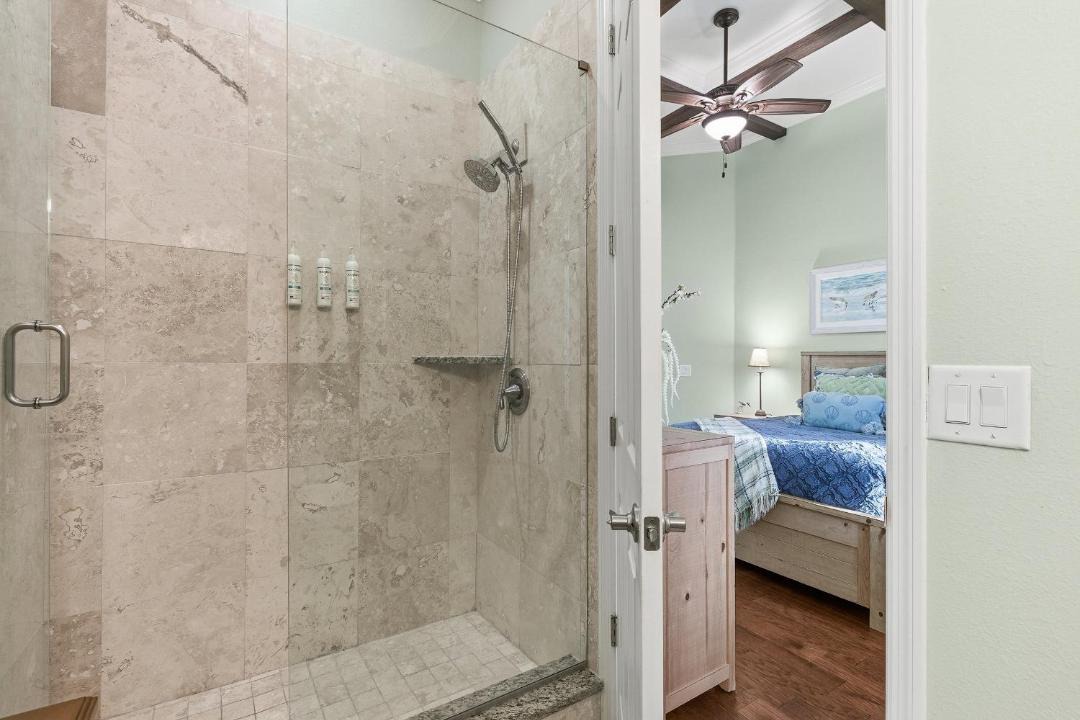 Photo of Bathroom in Edgewater