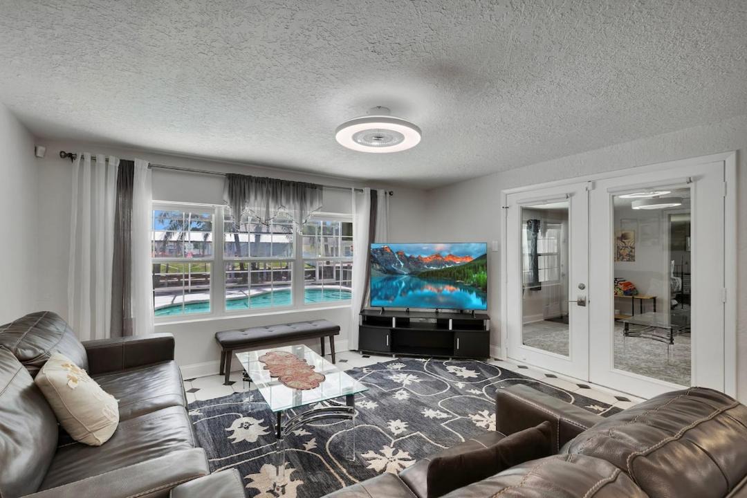 Photo of Others in Tampa Shores