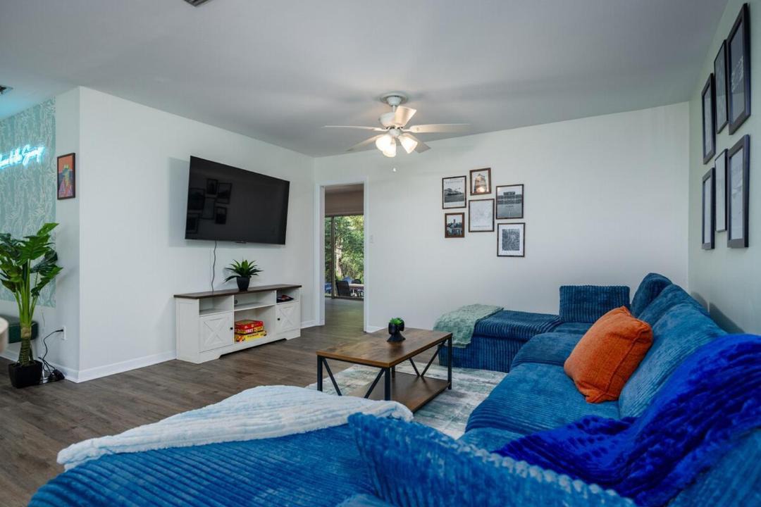 Photo of Livingroom in Gainesville