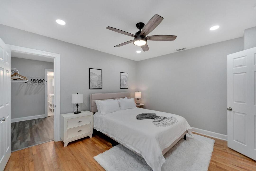 Photo of Bedroom in Greater Woodlawn