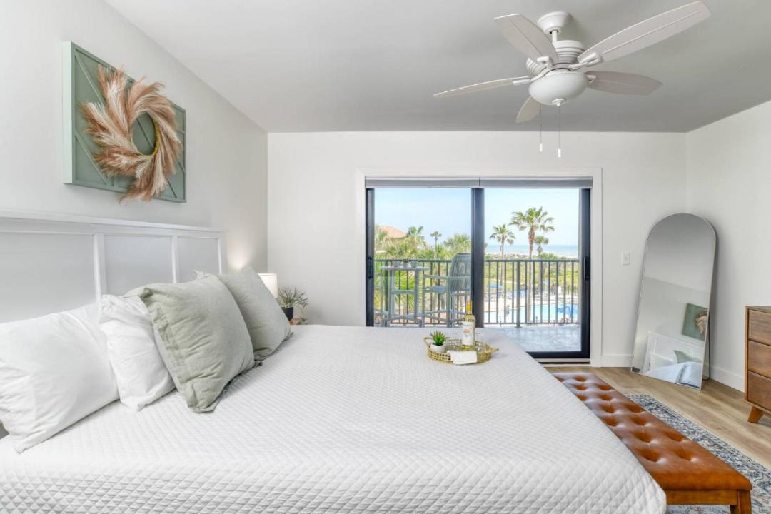 Photo of Others in Surfcrest Village