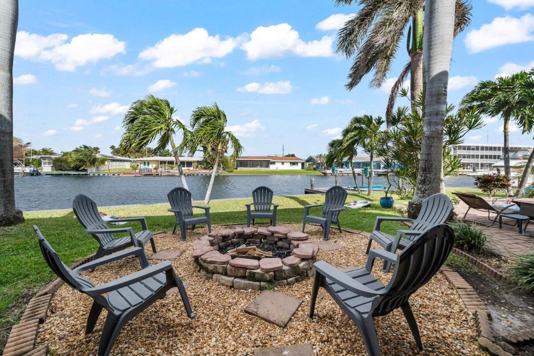 Photo of Others in Cocoa Isles