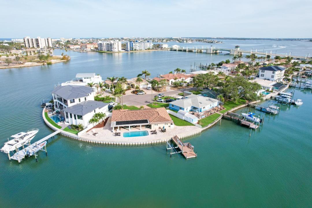 Photo of Others in Causeway Isles