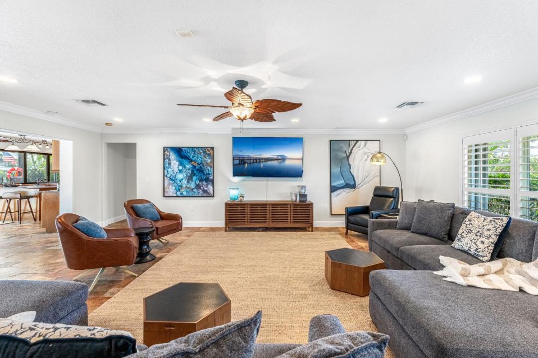 Photo of Livingroom in Cocoa Isles