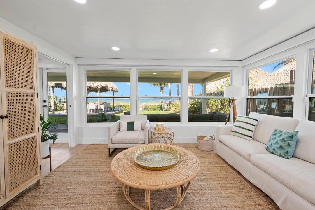 Photo of Livingroom in Cocoa Beach