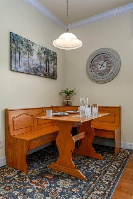 Photo of Livingroom in Port Tampa City
