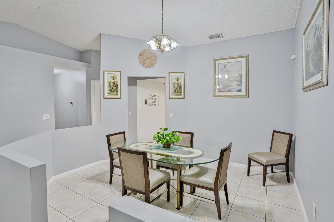 Photo of Livingroom in Port Tampa City