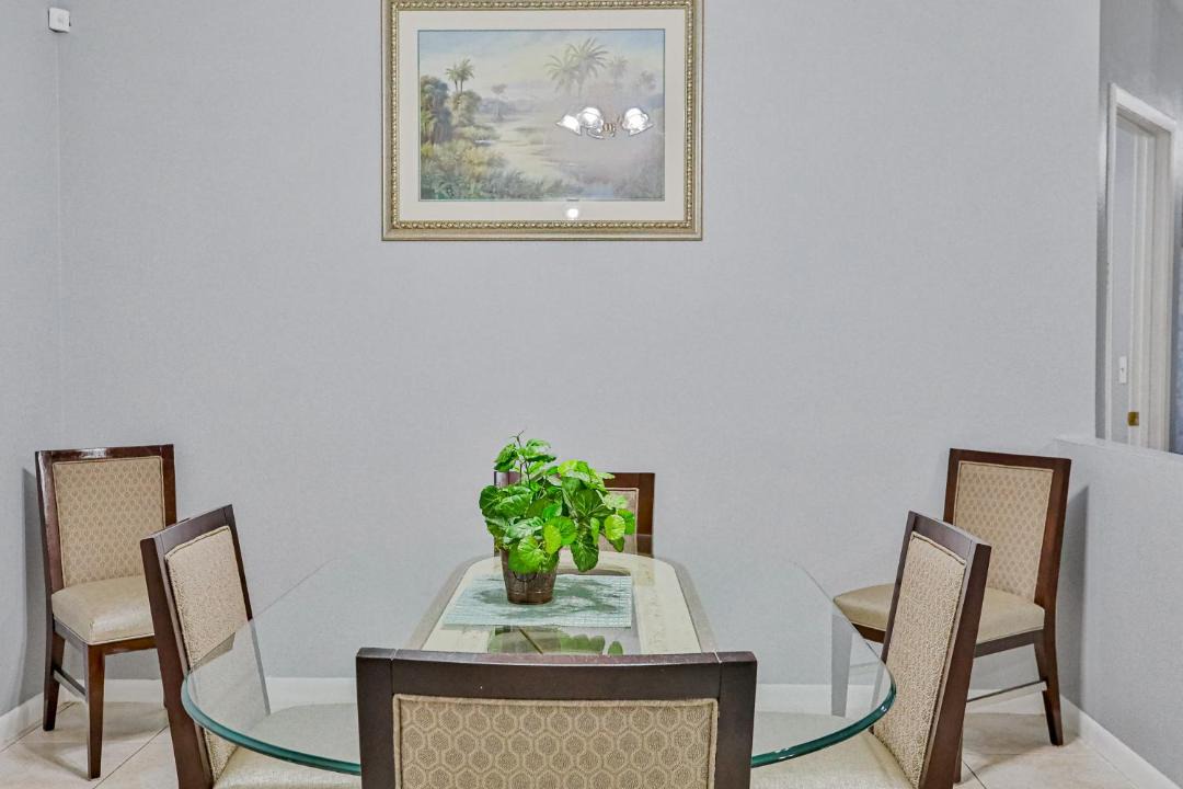 Photo of Livingroom in Port Tampa City