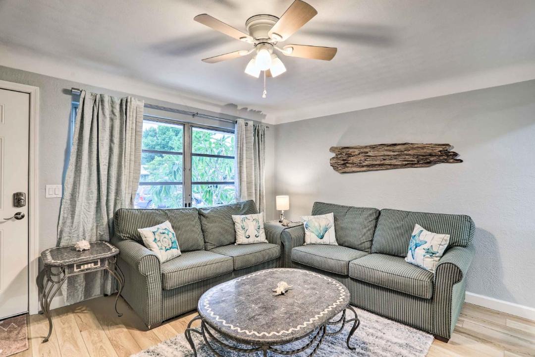 Photo of Livingroom in Greater Pinellas Point